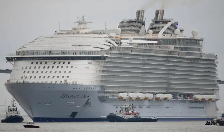 The World’s Largest Cruise Ship | “Harmony Of The Seas” - Lazy Penguins