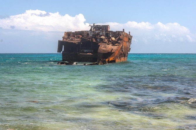 Rocky Cay Shipwreck