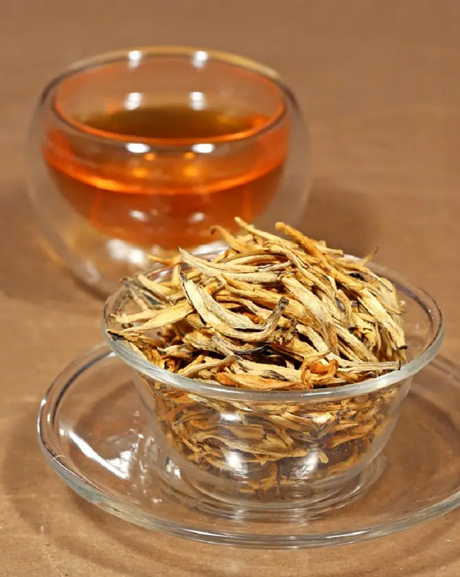 Yellow Gold Tea Buds