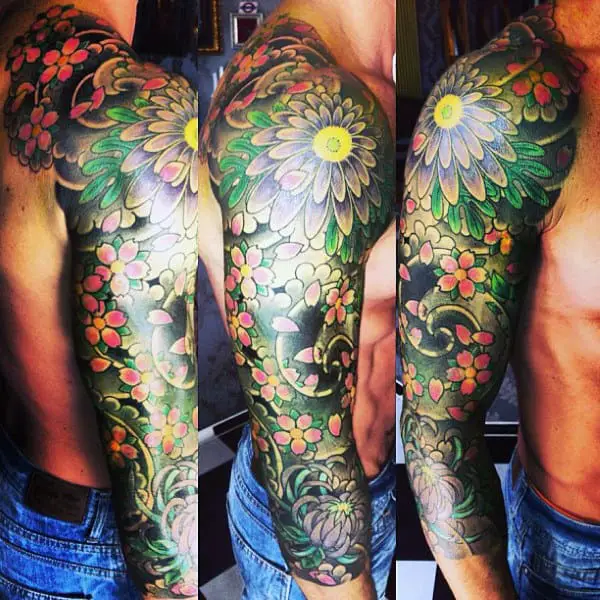 hawaiian-flower-tattoos-for-men