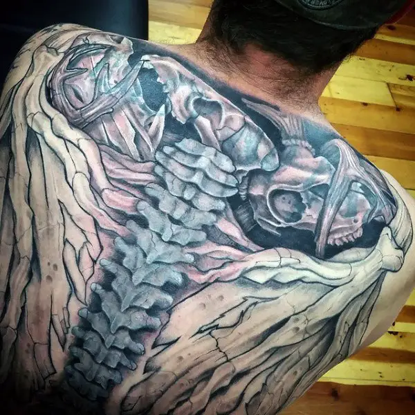 incredible-bone-spine-tattoos-for-guys-on-back