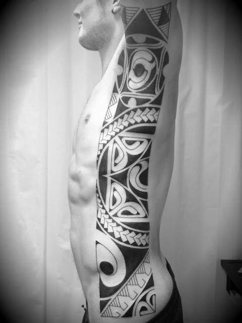 manly-ribcage-tattoos-for-men