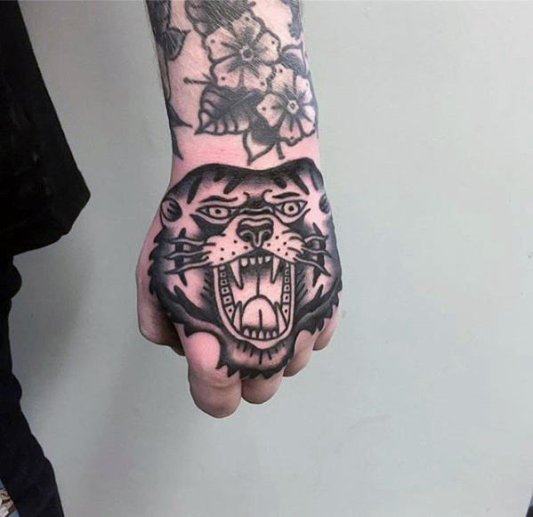 retro-bear-guys-traditional-old-school-hand-tattoo-inspiration