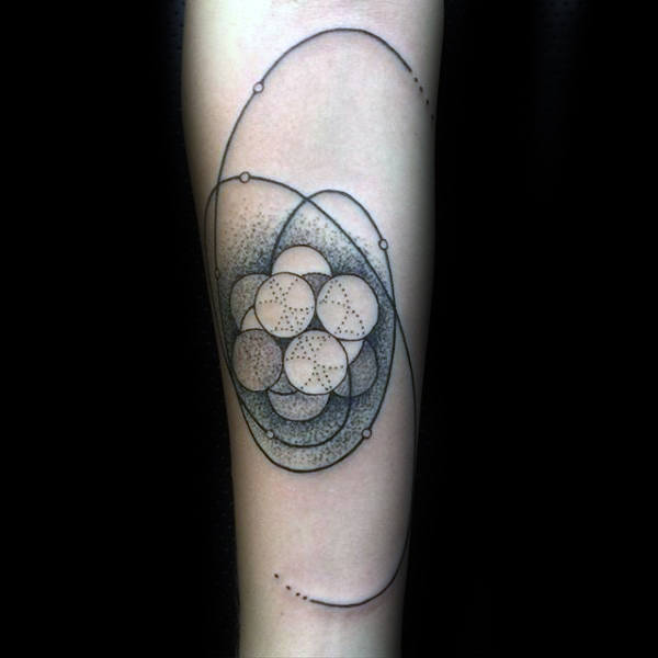 carbon-chemistry-tattoo-on-mans-forearm