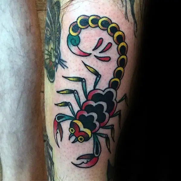 amazing-mens-back-of-leg-traditional-scorpion-tattoo
