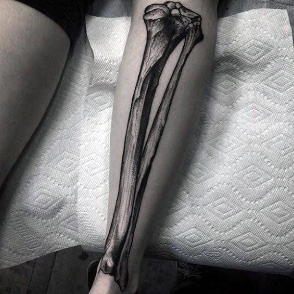 leg-bone-anatomical-tattoo-for-guys