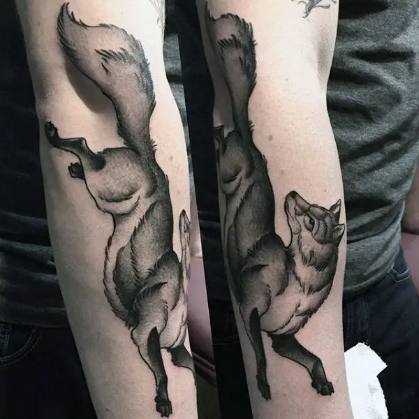 males-forearms-black-landing-fox-tattoo