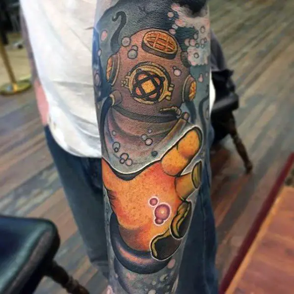 Diver helmet Deep sea diver tattoo in progress Catalin Gal Extreme  tattoopiercingInverness Fort WilliamHighlandRe  Tattoos Nautical  tattoo Maori tattoo