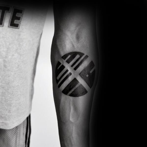 negative-space-circle-simple-forearm-mens-tattoos