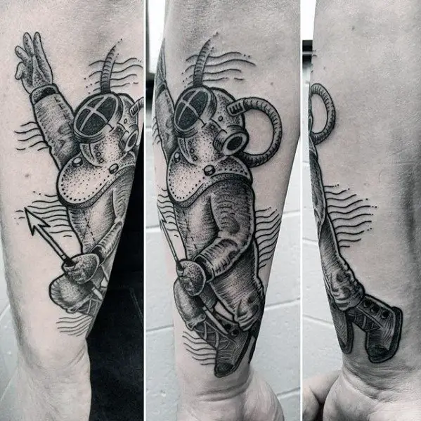 outer-forearm-cool-male-diver-tattoo-designs