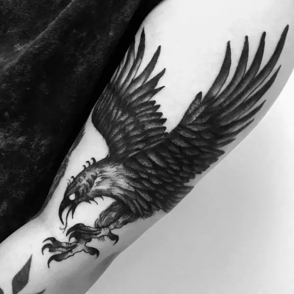 badass-eagle-tattoo-design-ideas-for-men