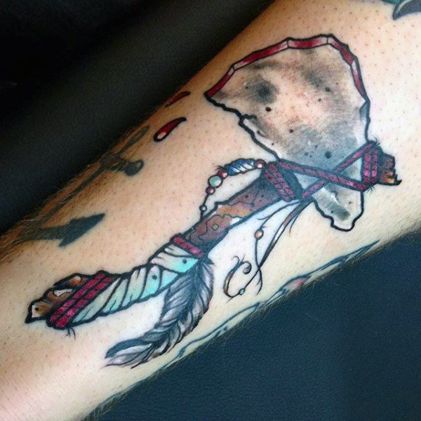 cool-mens-tomahawk-tattoo-on-arm