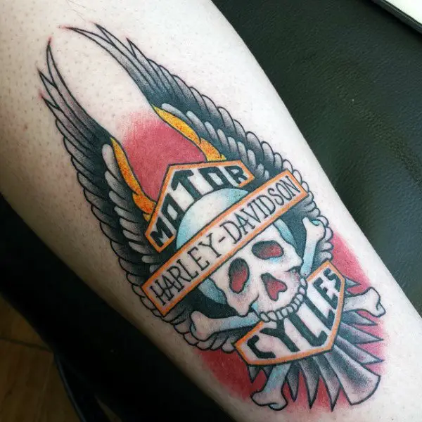 old-school-harley-davidson-skull-and-crossbones-guys-tattoos