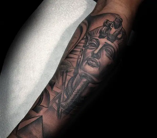 male-with-inner-forearm-tattoo-design-of-king-tut