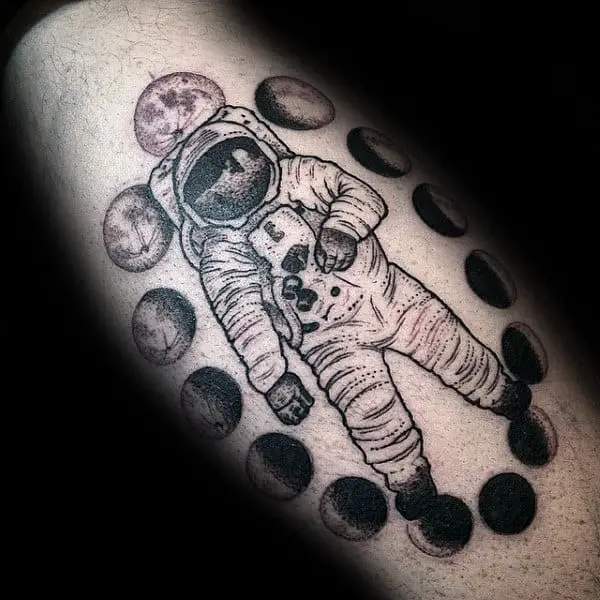 astronaut-mens-detailed-phases-of-the-moon-tattoos-on-leg