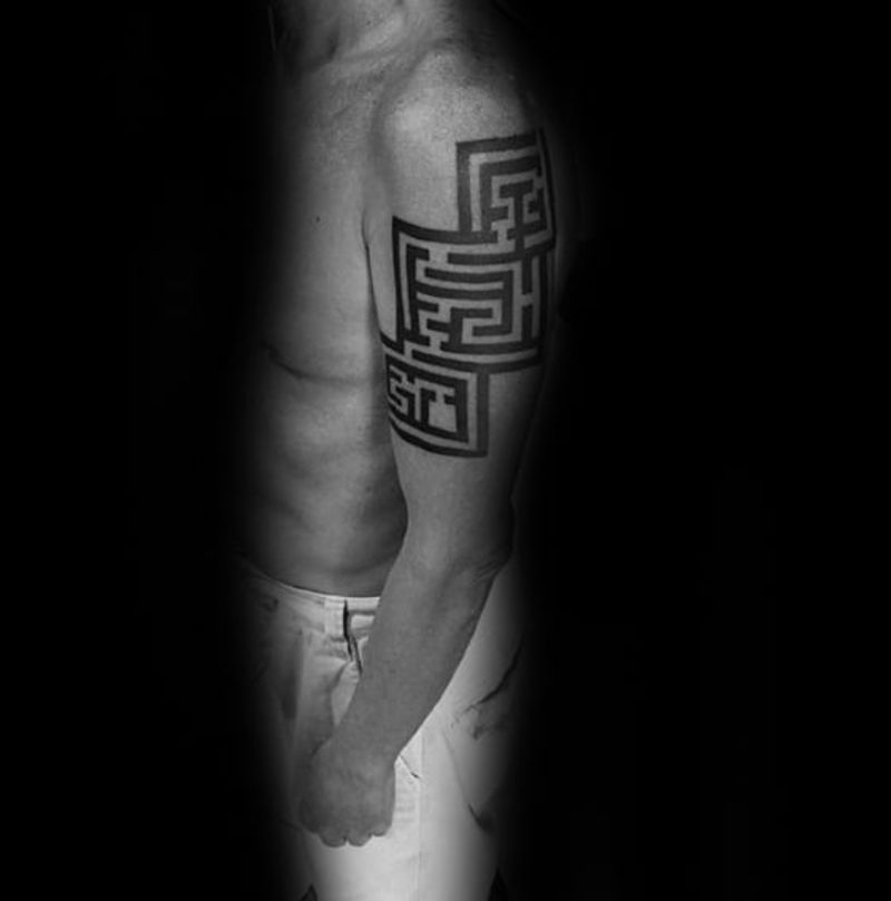 black-ink-arm-cool-maze-tattoo-design-ideas-for-male