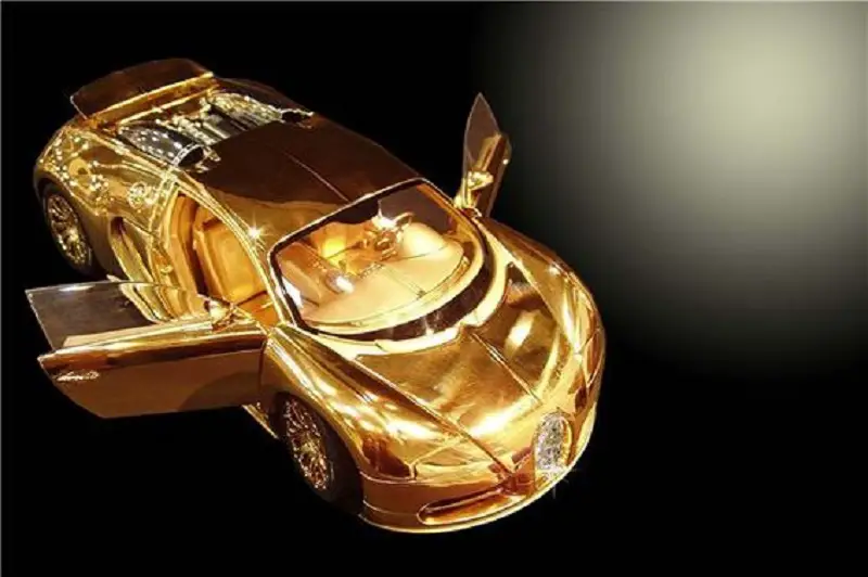 Bugatti Veyron gold miniature