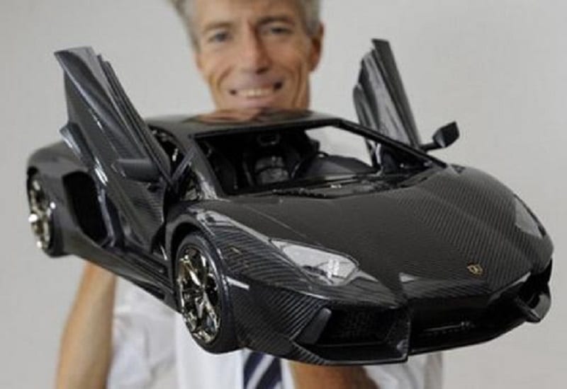 Lamborghini Aventador miniature