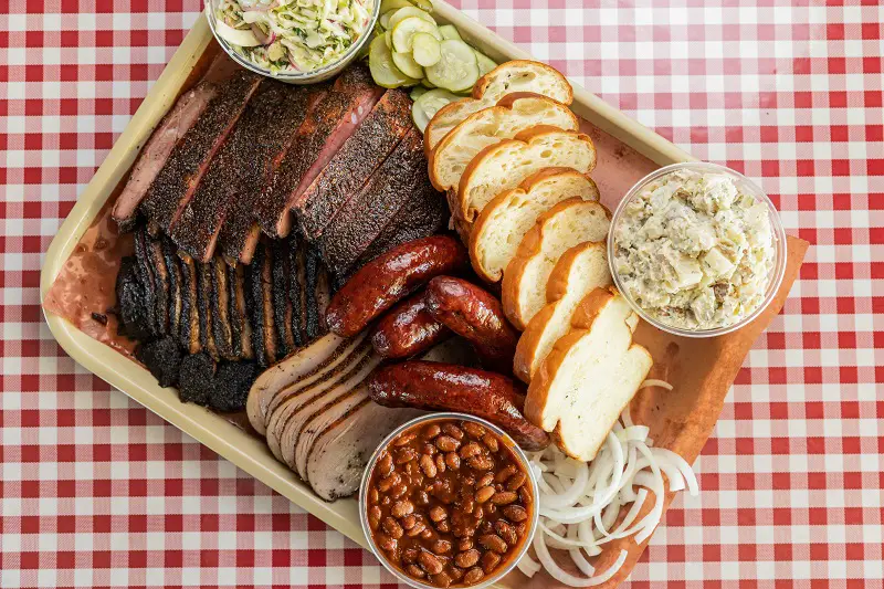 plate-of-texas-barbecue