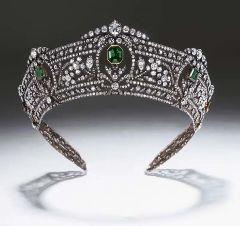 Ancient emerald and diamond tiara