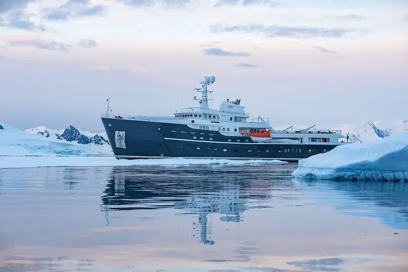 Charter Explorer Yacht