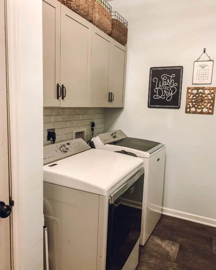 Top 30 Laundry Room Cabinet Design Ideas - Lazy Penguins