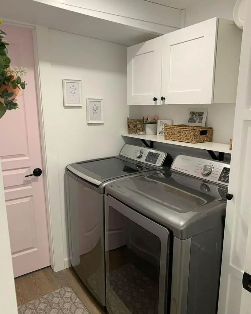 hanging-laundry-room-cabinet-ideas