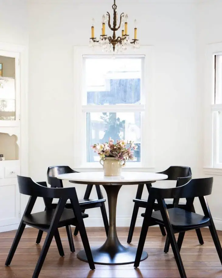 Top 30 Small Dining Room Design Ideas - Lazy Penguins