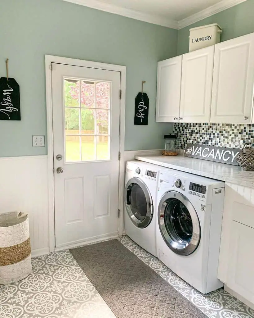 mud-room-laundry-room-cabinet-ideas