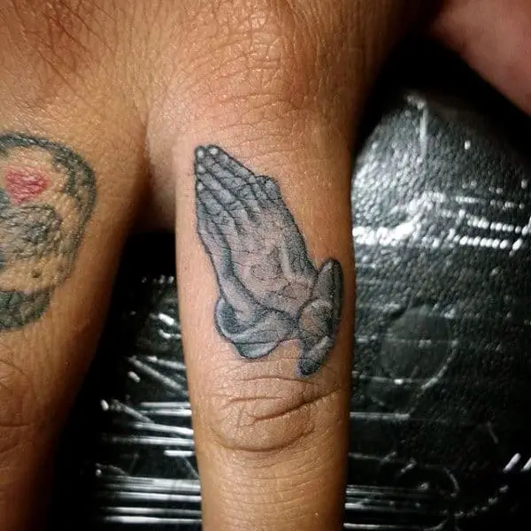 Top 30 Finger Tattoos For Men - Lazy Penguins