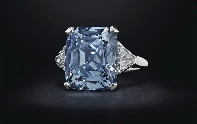 Blue diamond Bvlgari