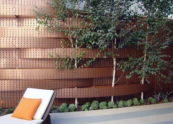 metal-rivet-modern-backyard-ideas-privacy-fence