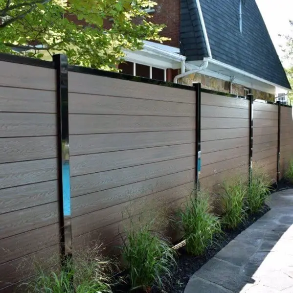 modern-composite-privacy-fence-backyard-design