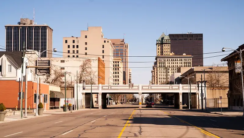 Lonely Sunday Morning Desolate Street Downtown City Skyline Dayt