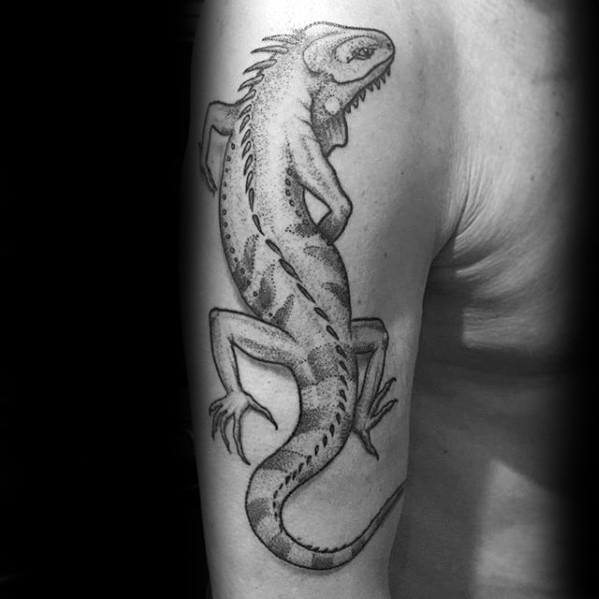 amazing-mens-iguana-tattoo-designs