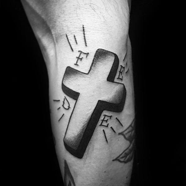 traditional-cross-tattoo-ideas-for-males-1