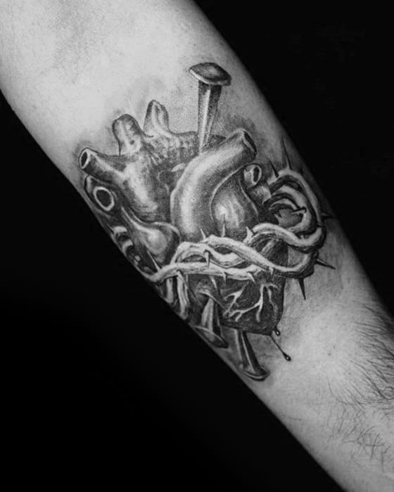 heart-with-thorns-guys-creative-forearm-tattoos