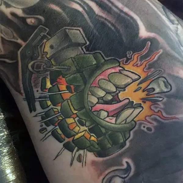 explosion-tattoo-male-armpits