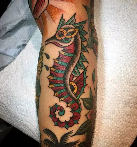 creative-seahorse-tattoos-for-guys