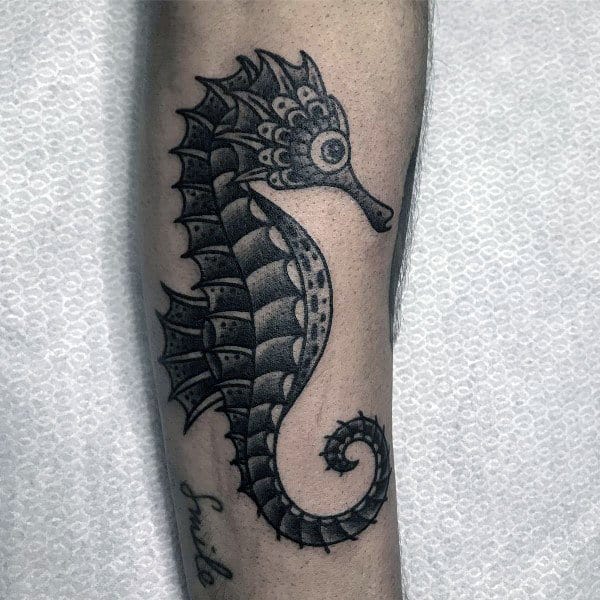 seahorse-mens-tattoos