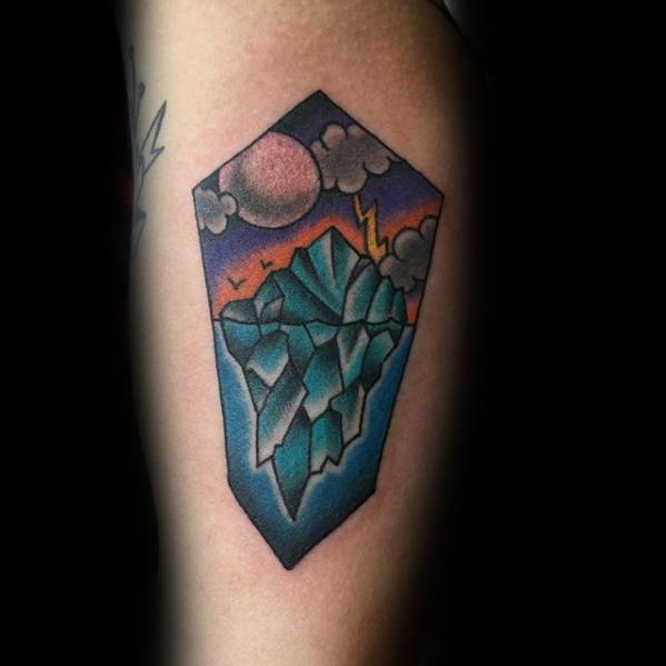 gentleman-with-iceberg-tattoo