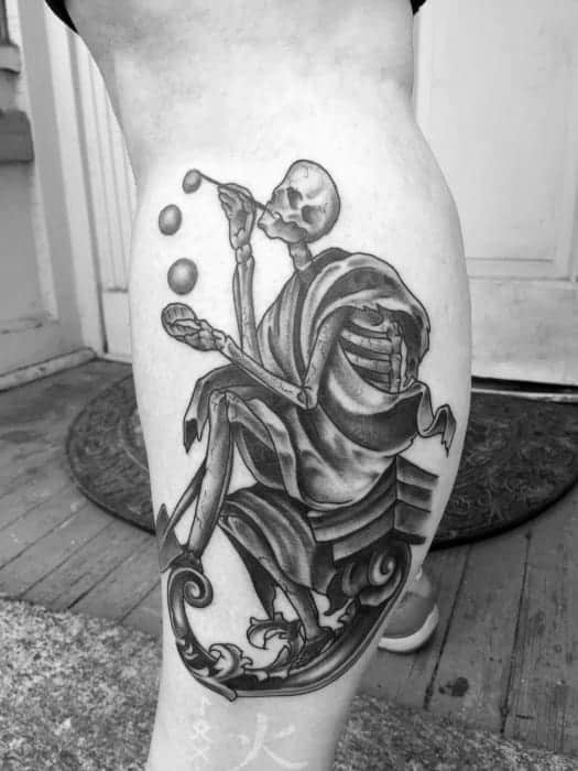 side-of-leg-mens-cool-bubble-tattoo-ideas