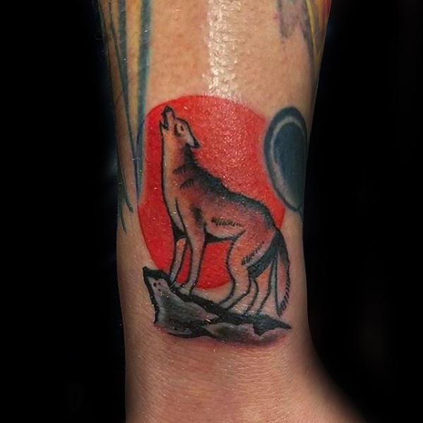 coyote-tattoos-male-on-wrist