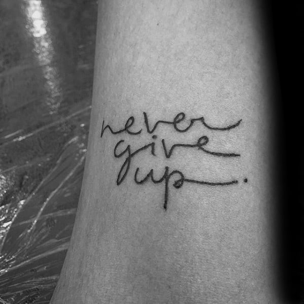 5 x Never Give Up Tattoo Lettering in Black Temporary Skin Tattoo 5   Amazonde Beauty